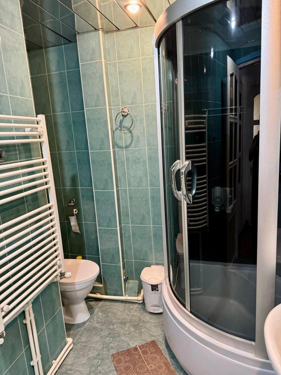 California Hostel Erywań Zewnętrze zdjęcie